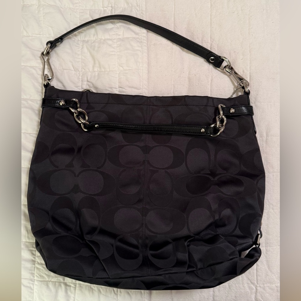 Elegant Coach Black Designer Shoulder Bag